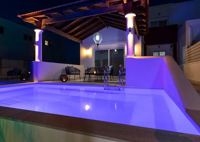 Elena House Ferienhaus *